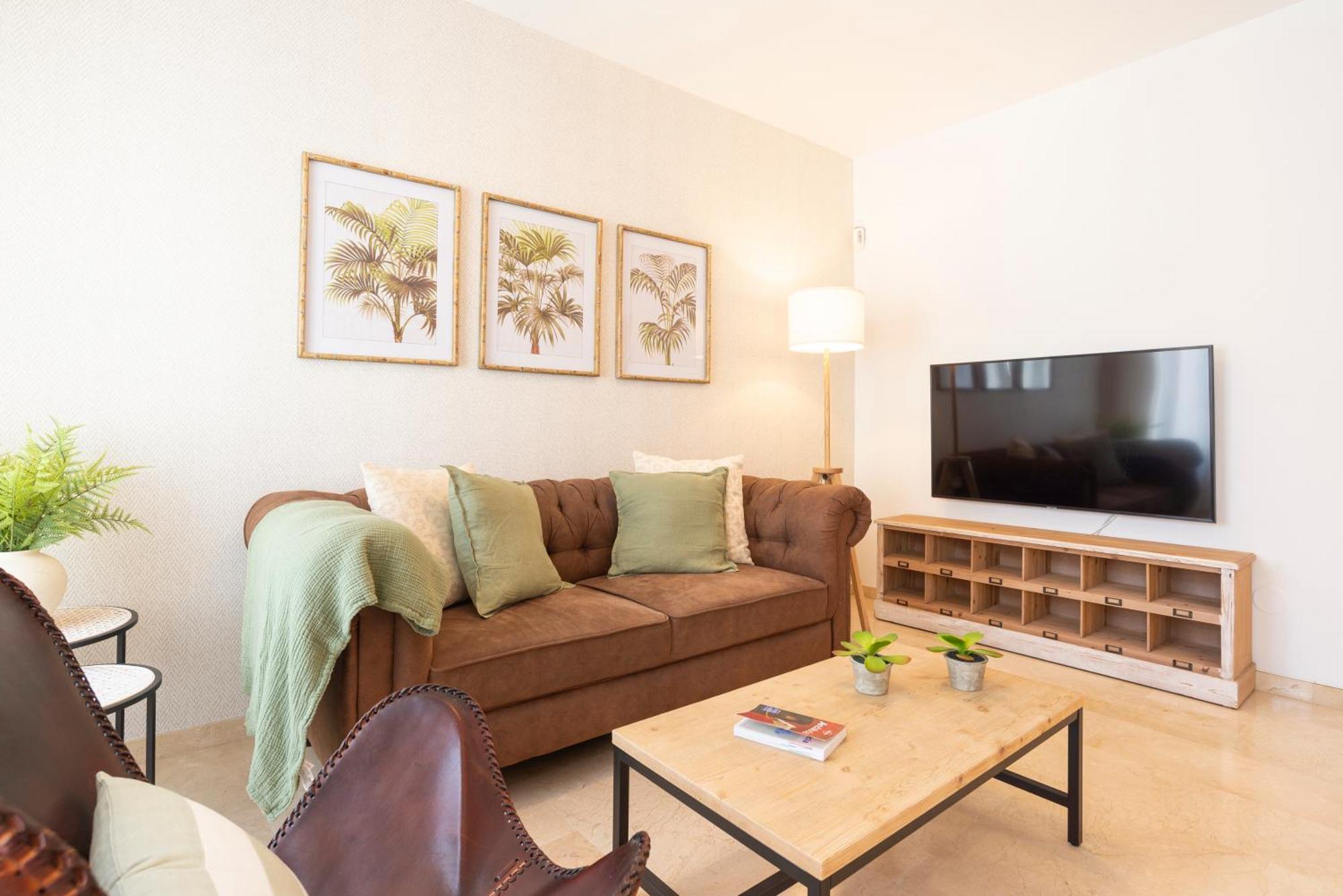 & Pool In Center Appartement
