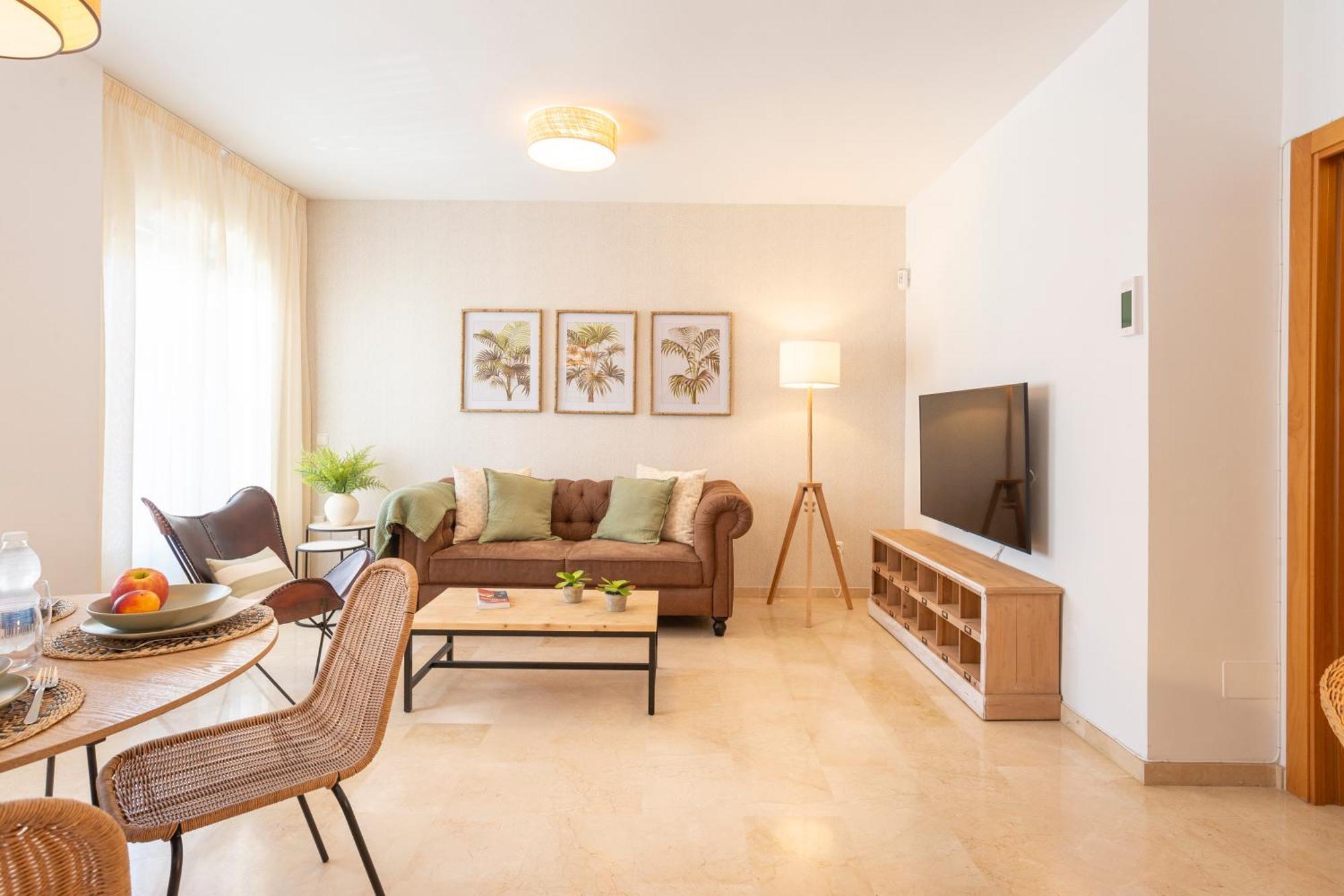& Pool In Center Appartement