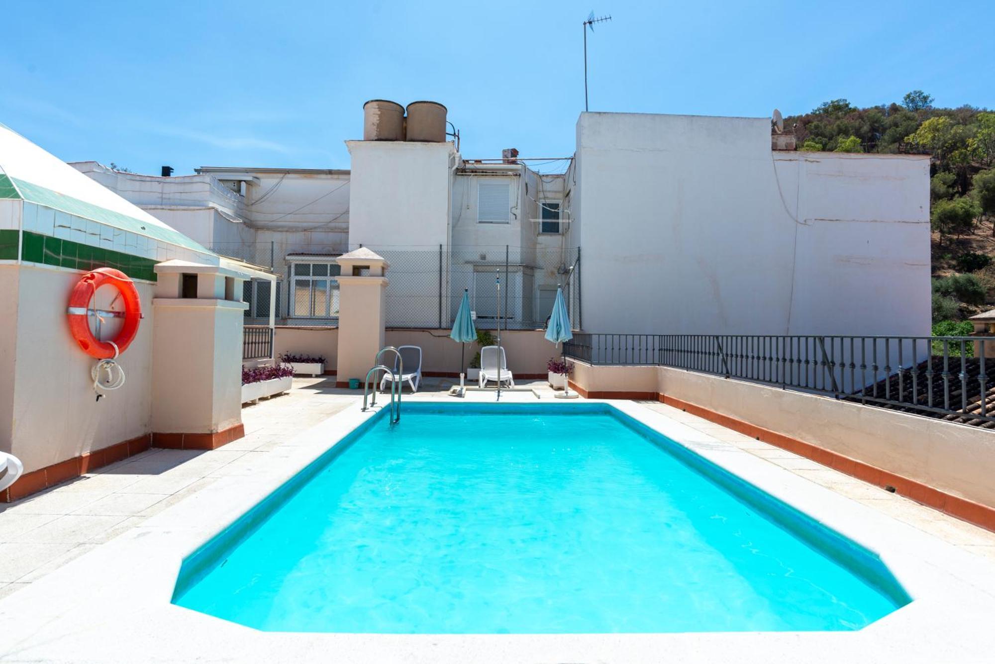 & Pool In Center Appartement