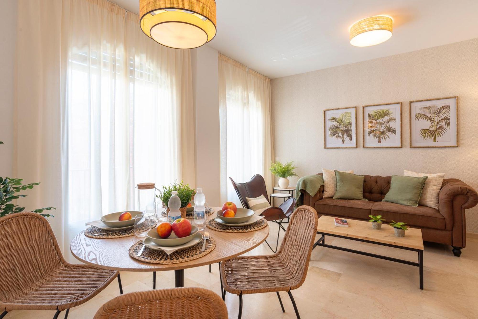 Apartment & Pool In Center Málaga