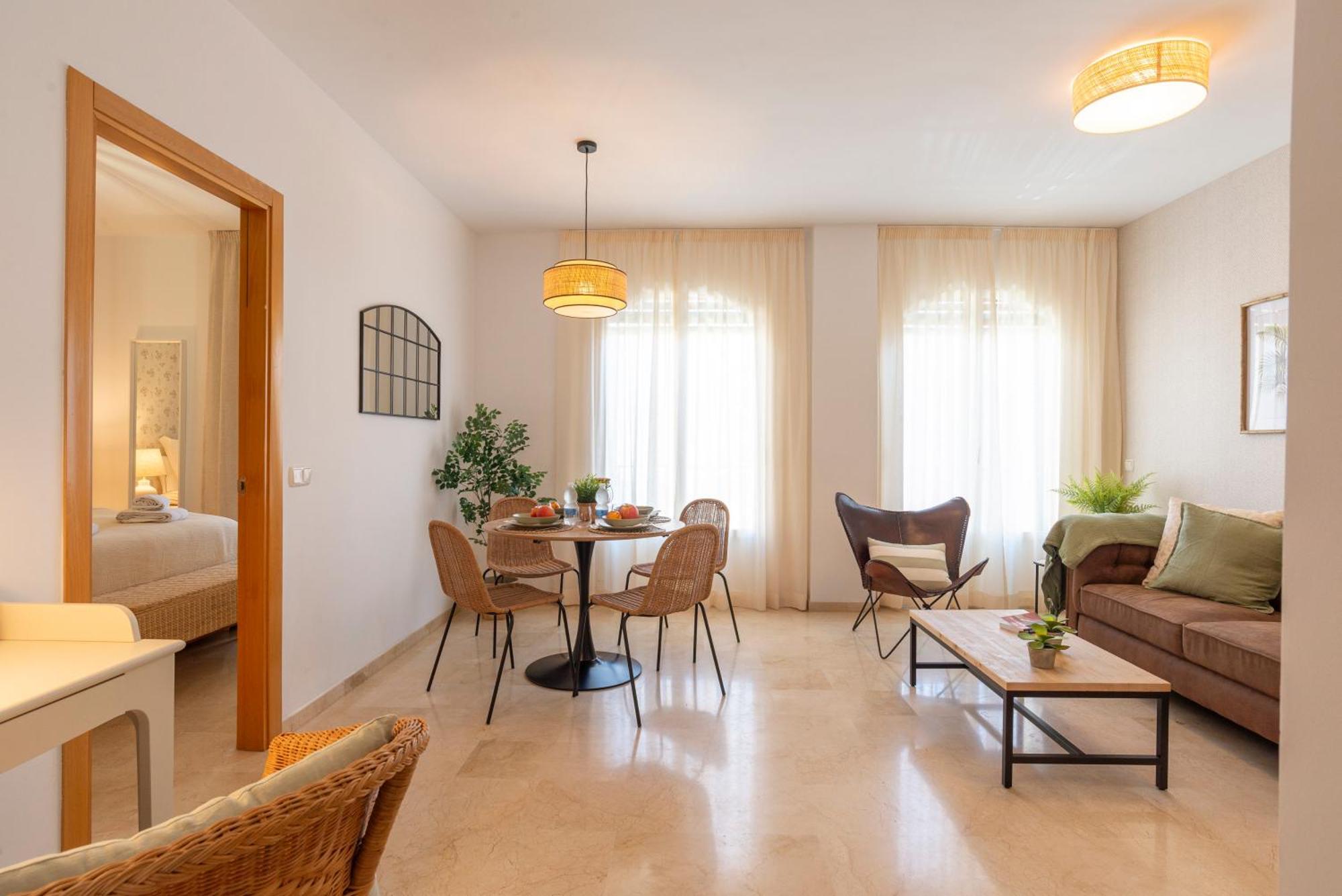 & Pool In Center Apartment Málaga